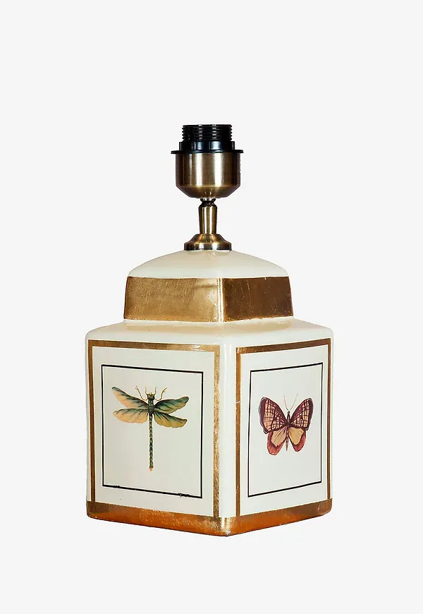 Moderiktig lampa 2026 från PR Home.