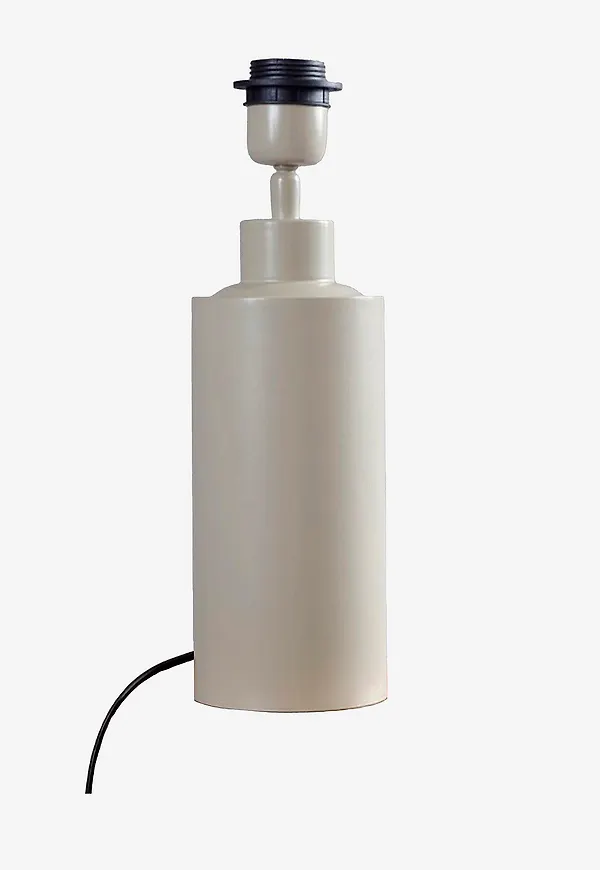 Beige PR Home lampa som passar perfekt till vintern 2026!