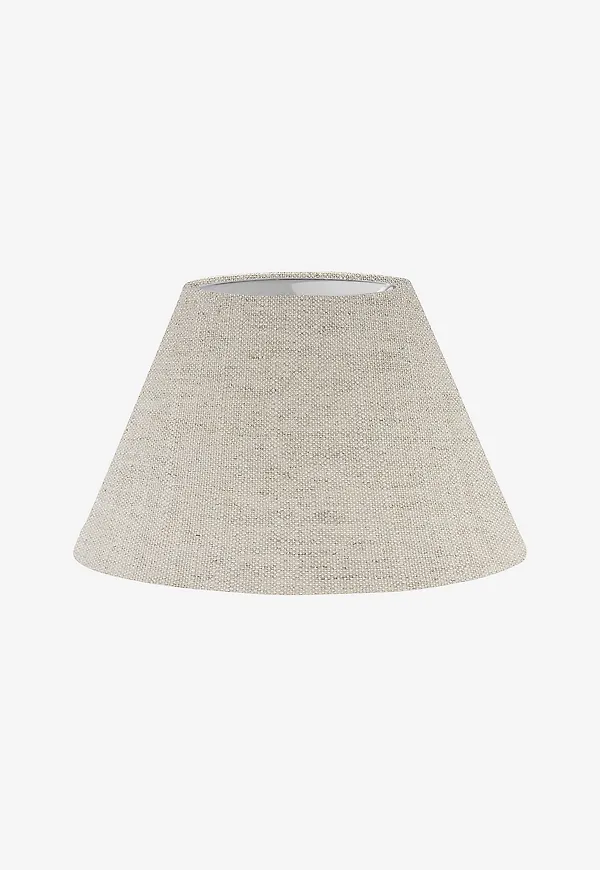 Riktigt snygg lampa i beiget från PR Home.