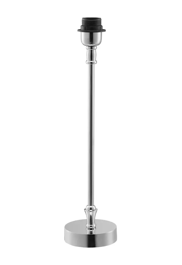 Smickrande silverfärgad lampa 2025 från PR Home.