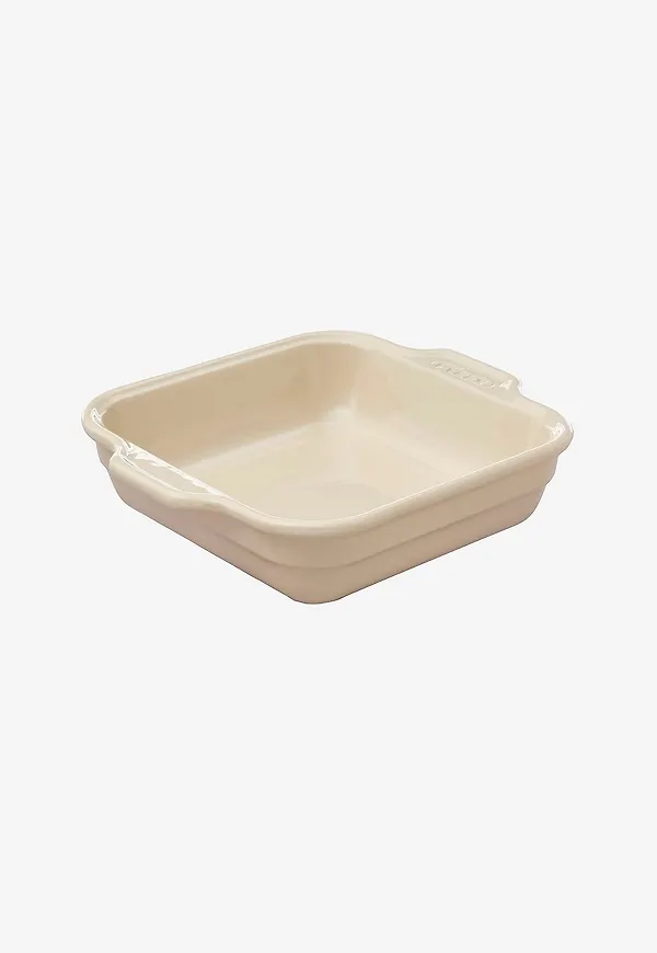 Mysig ugnsform i beiget från Pyrex.