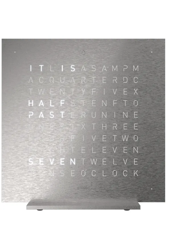 Klassisk bordsklocka 2026 från Qlocktwo.