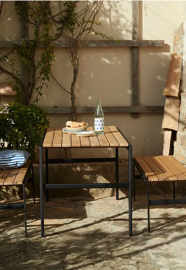 Skön grupp i aluminium från Skagerak.