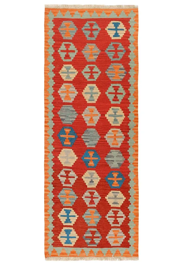 Flerfärgad matta som passar perfekt till sommaren 2025!