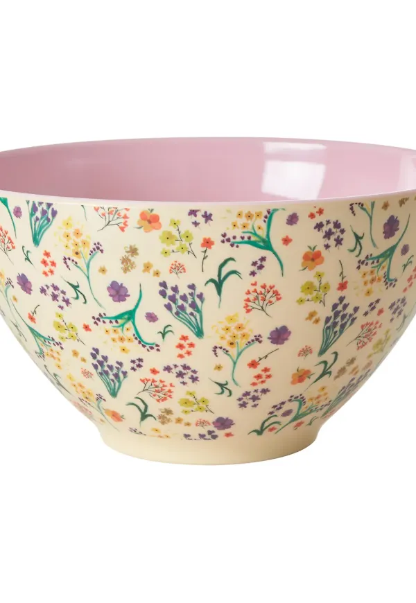 Jättefin salladsskål i rosa från RICE.