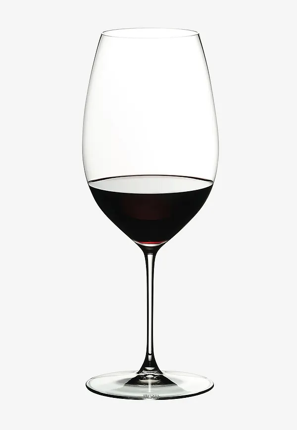 Moderiktig vinglas 2026 från Riedel.