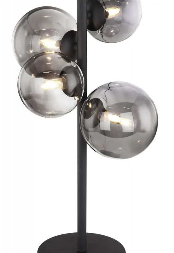 Superfin Lampa som passar bra vid många olika tillfällen.