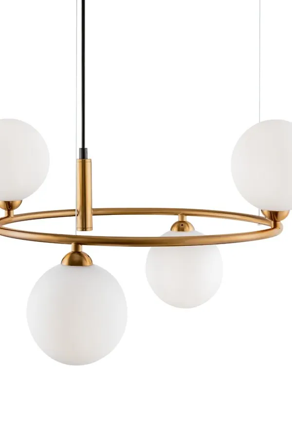 Trendig lampa 2025 från Maytoni.