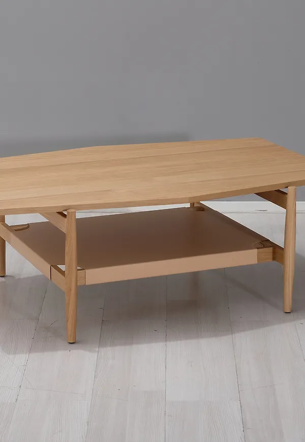 Riktigt snygg soffbord i ek 2025 från Design Within Reach.