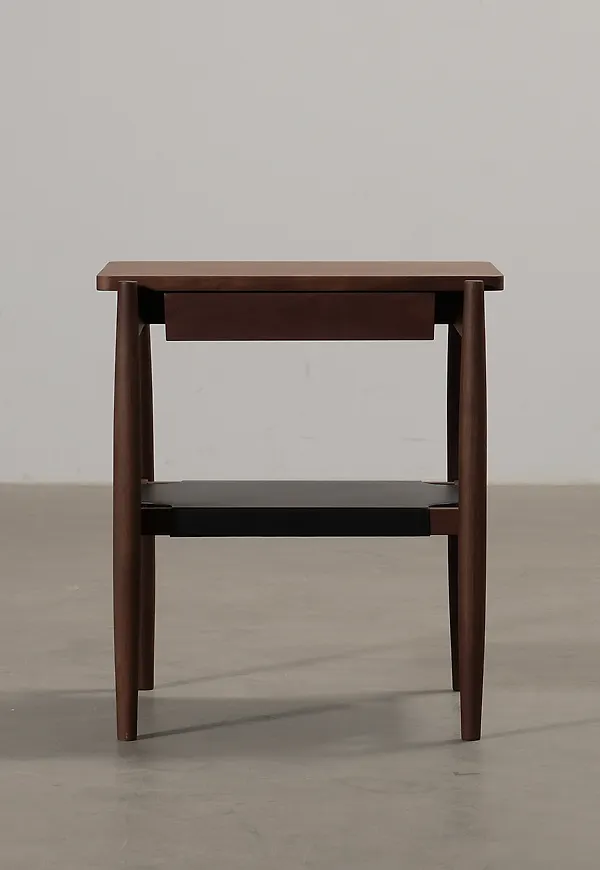 Söt sidobord 2025 från Design Within Reach.