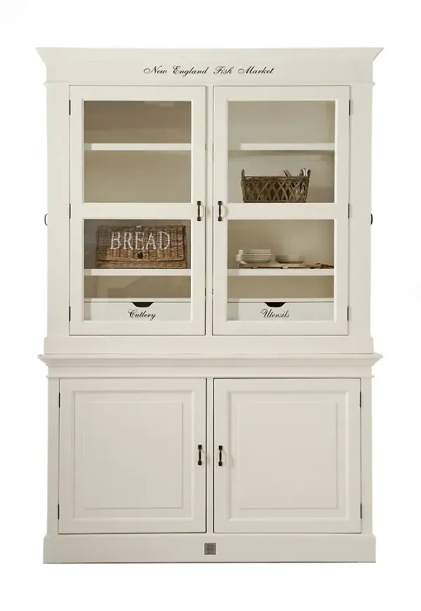 Komfortabel vitrinskåp 2025 från Riviera Maison.