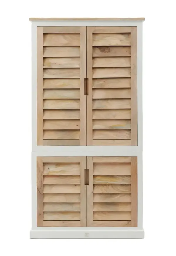 Jättefin garderob 2025 från Riviera Maison.