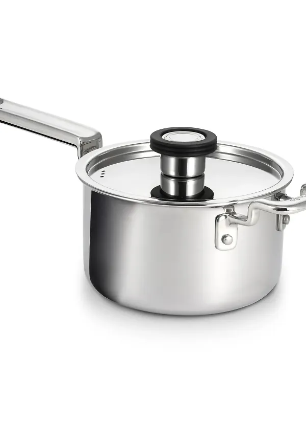 Fantastiskt fin kastrull i silverfärgade från Robert Welch.