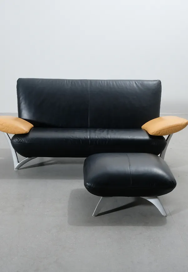 Fin lädersoffa i svart från Rolf Benz.