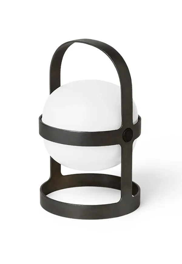 Söt solcellslampa i svart från Rosendahl.