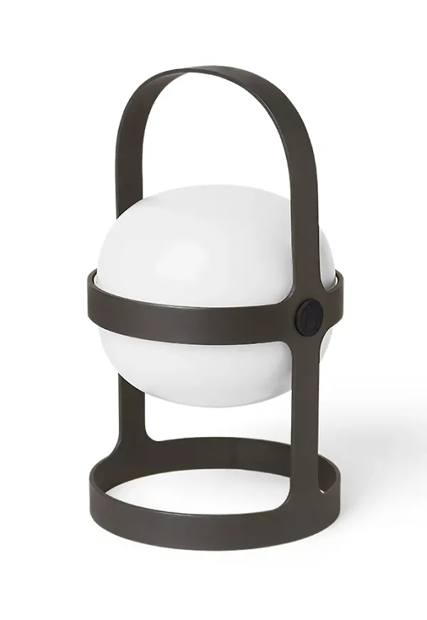 Supersnygg lampa 2025 från Rosendahl.