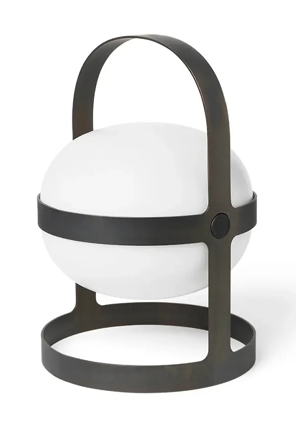 Supersnygg svart lampa 2025 från Rosendahl.