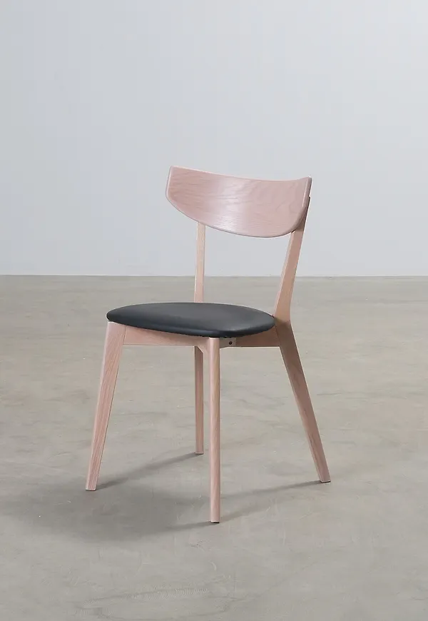 Vacker ekstol 2025 från Rowico.