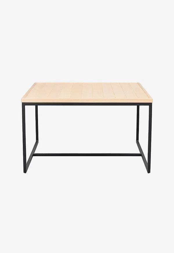 Riktigt snygg bord som passar bra vid många olika tillfällen.