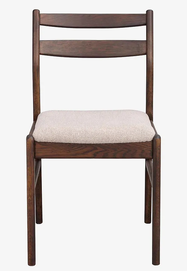 Otroligt snygg brun stol i ek från Rowico Home.