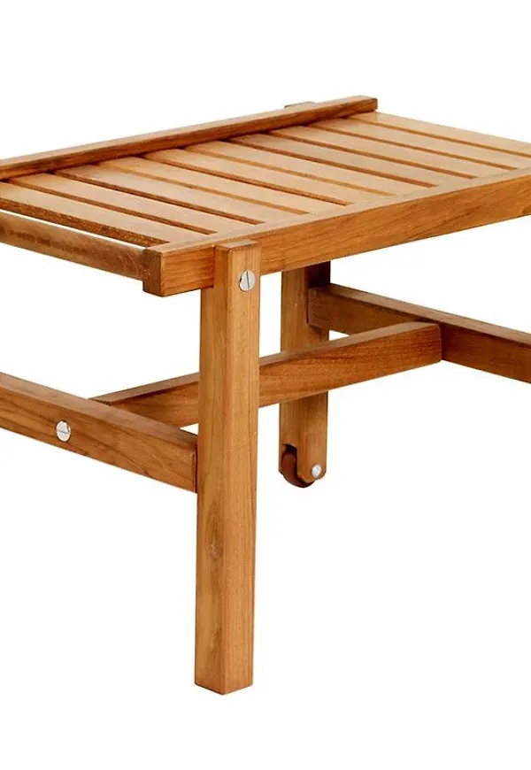 Cool rullbord i teak från Fri Form.