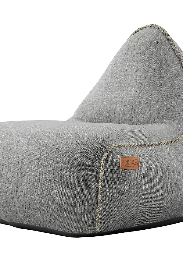 Vacker fåtölj 2025 från Sackit.