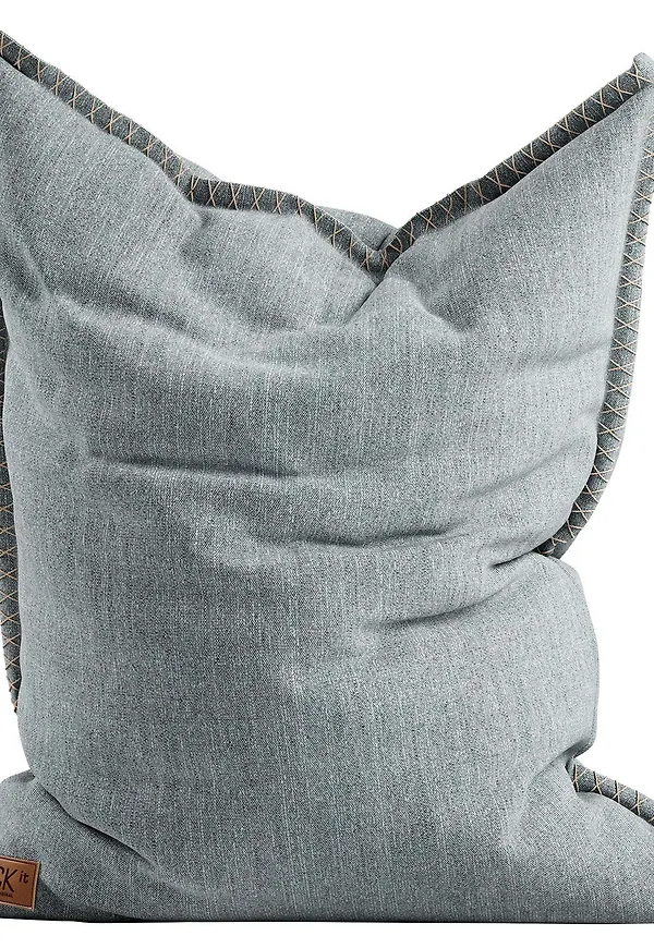 Moderiktig utemöbel 2025 från Sackit.