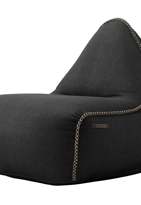 Smickrande loungefåtölj 2025 från Sackit.