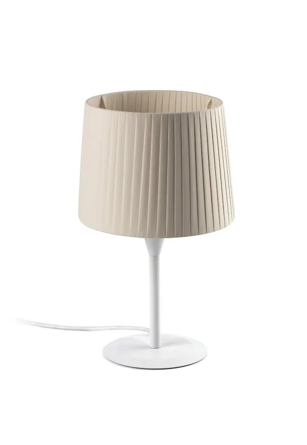 Fantastiskt fin lampa 2025 från Faro Barcelona.