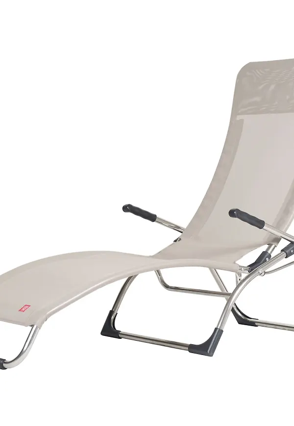 Härlig solsäng i aluminium från Fiam.