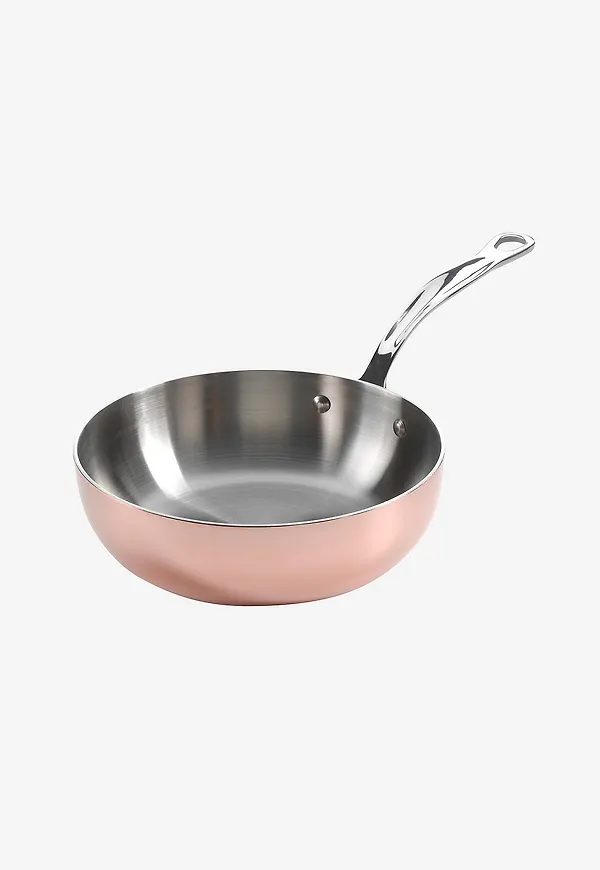 Stilriktig sauteuse 2026 från Samuel Groves.