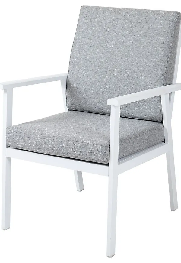 Ikonisk vit stol i aluminium från Brafab.