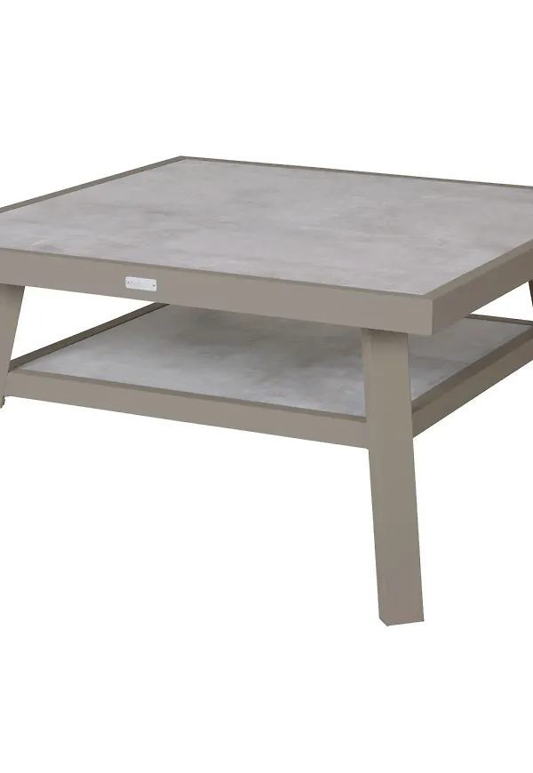 Fin bord som passar bra vid många olika tillfällen.