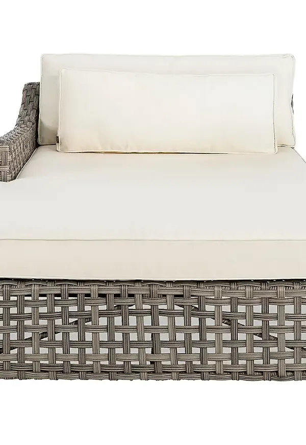 Härlig Soffa som passar bra vid många olika tillfällen.