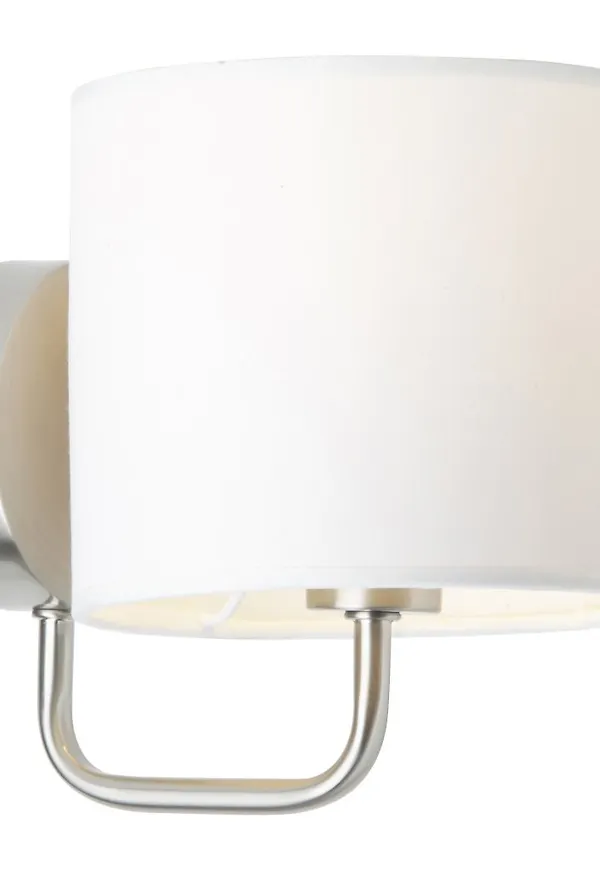 Stilren vägglampa 2025 från Brilliant.