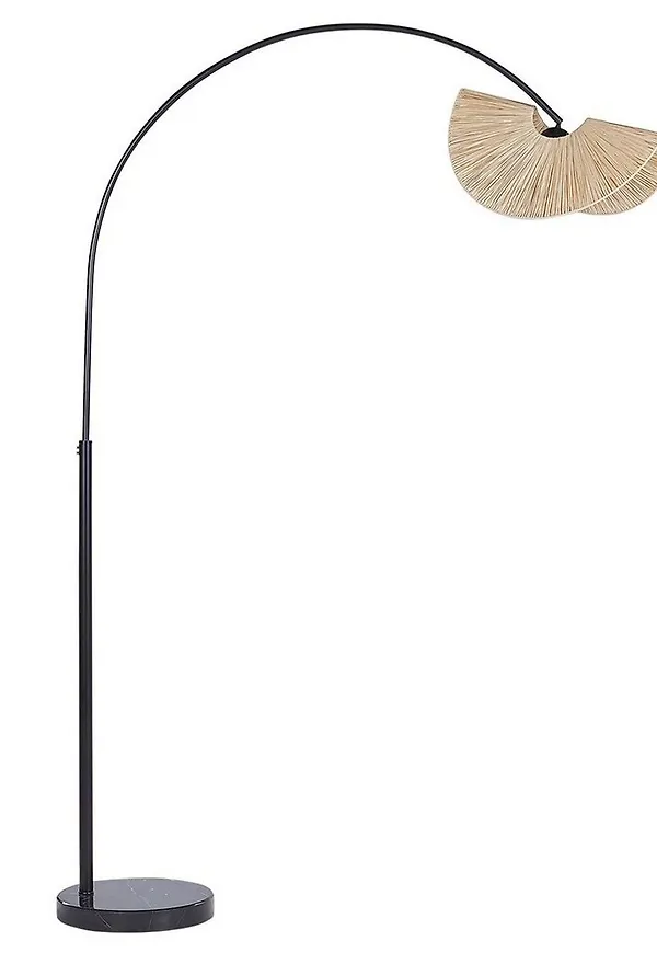 Exklusiv lampa i svart färg gjord i järn.