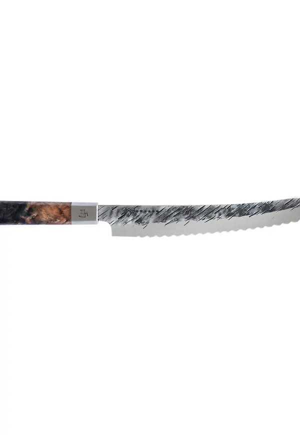 Silverfärgad Satake-brödkniv i riktigt trendig modell.