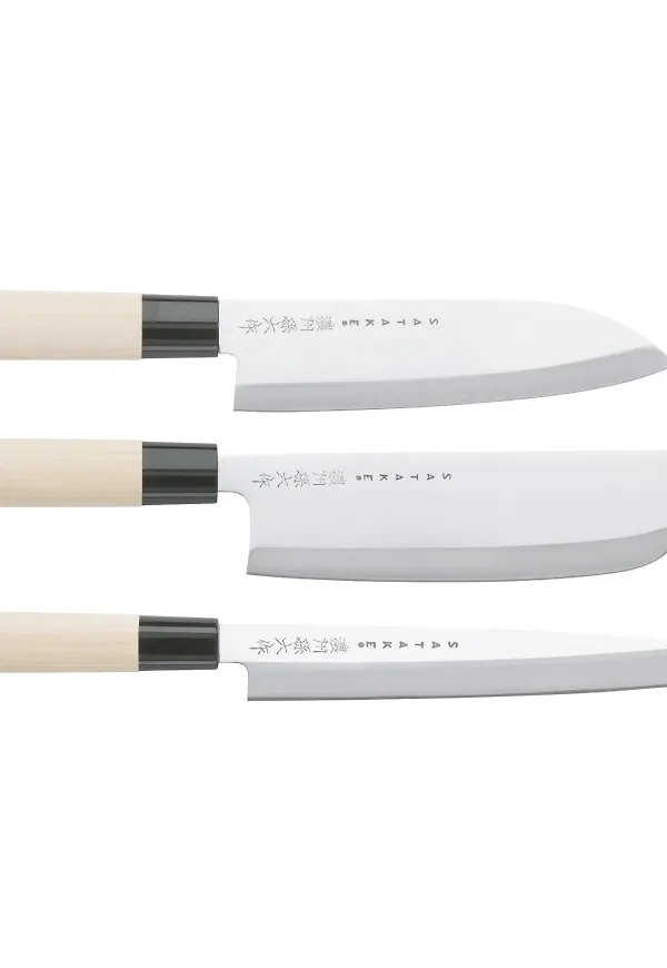Otroligt fin knivset i beiget från Satake.