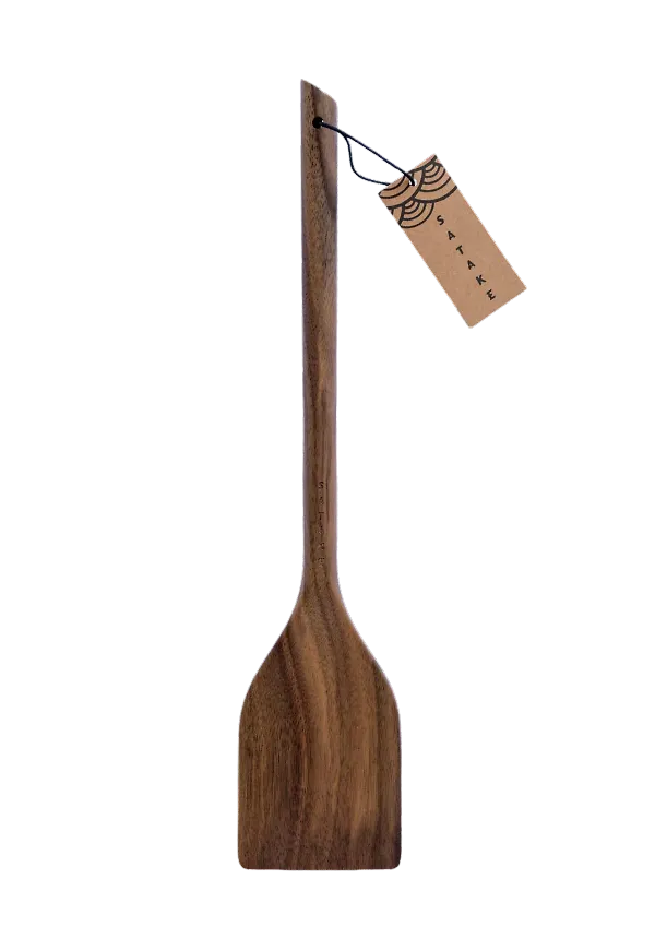 Brun Satake-stekspade i smickrande modell.