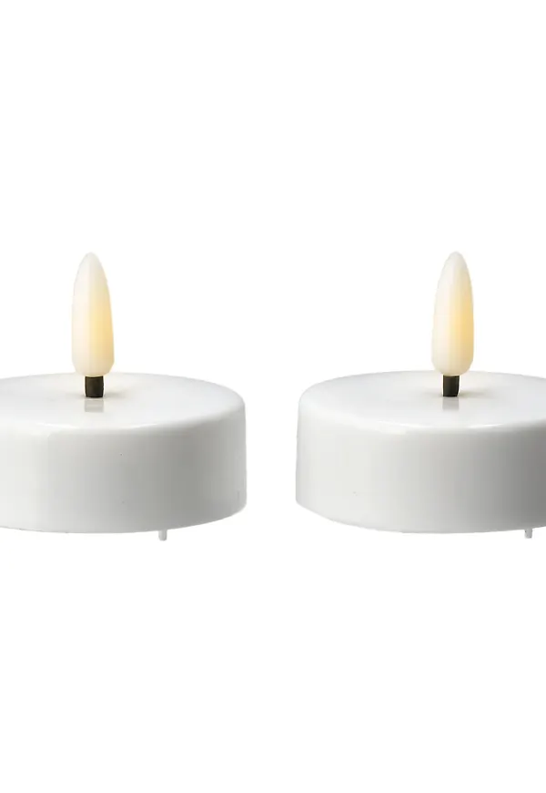 Vit Scandi Essentials-värmeljus i moderiktig modell.