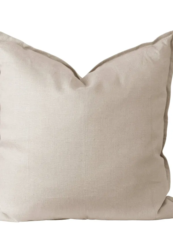 Ikonisk kuddfodral i beige färg gjord i linne.