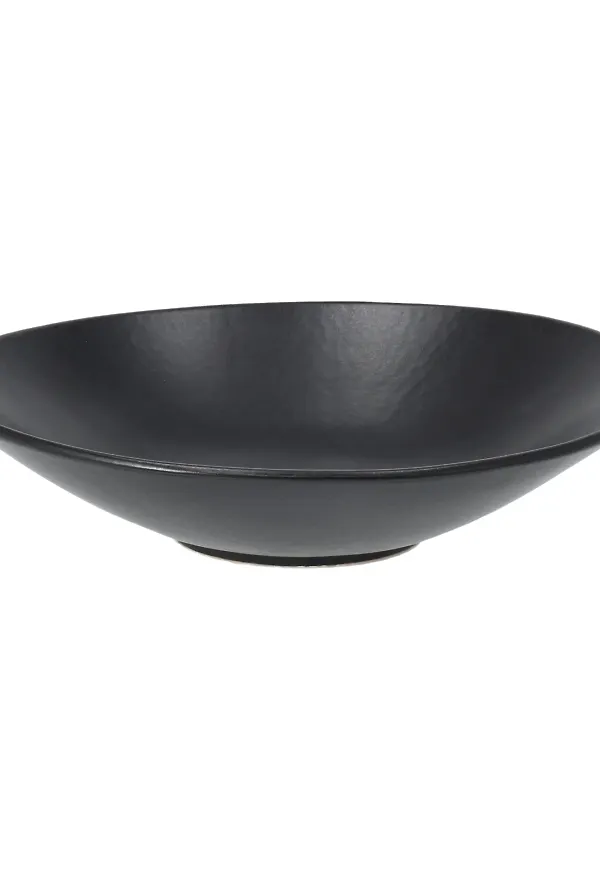 Smickrande pastatallrik i svart från Scandi Living.