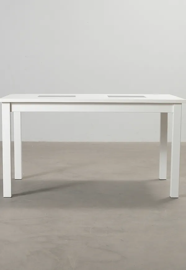 Arbetsbord som passar perfekt till våren 2025!