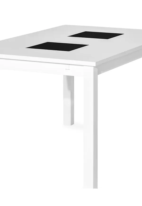 Supersnygg bord som passar bra vid många olika tillfällen.