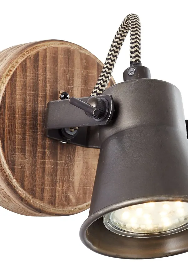 Trendig vägglampa 2025 från Brilliant.