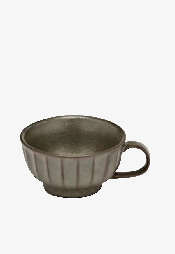 Vacker mugg i grönt från Serax.