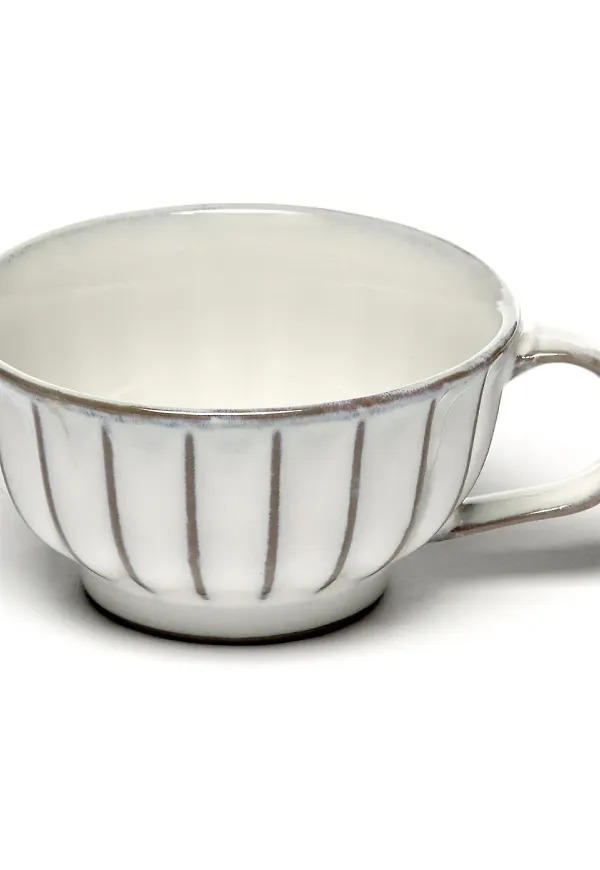 Stilriktig cappuccinokopp i vitt från Serax.