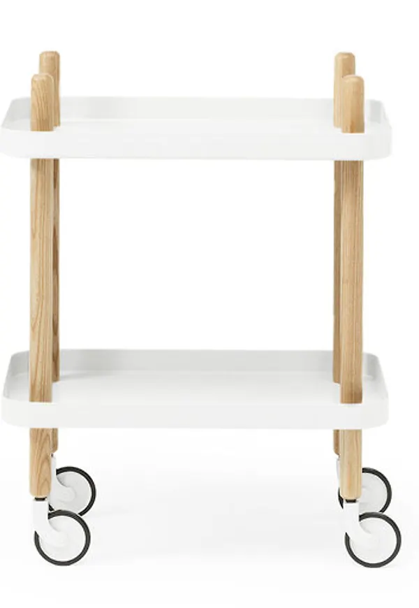 Flerfärgad Normann Copenhagen-tebord i moderiktig modell.