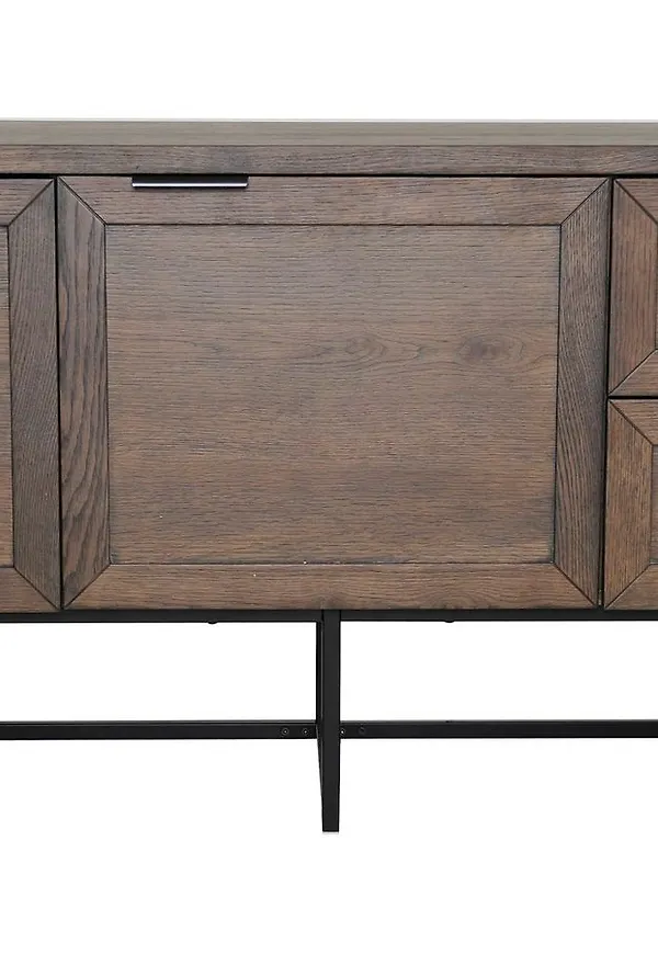 Elegant Möbel som passar bra vid många olika tillfällen.