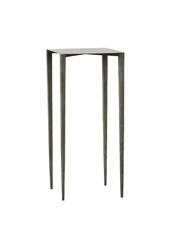 Superfin grå bord 2026 från House Doctor.